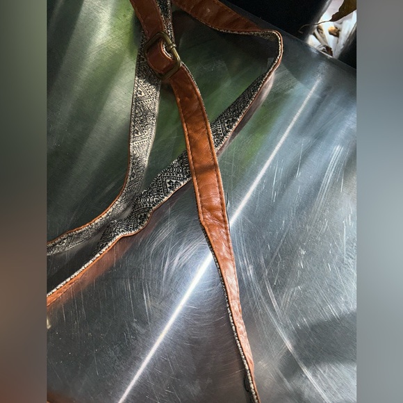 Aztec geometric, small saddle, Crossbody bag faux leather - Picture 2 of 12